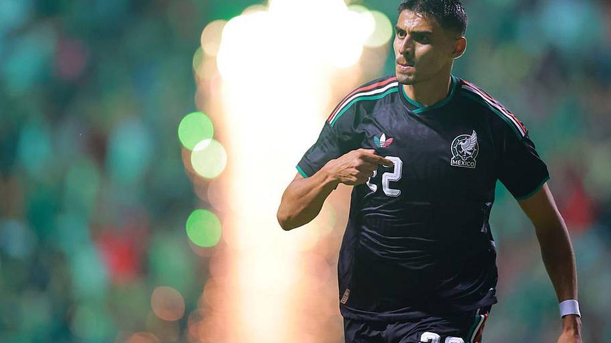  Guillermo Martínez scored Mexico's second against Ghana. | Hector Vivas/Getty Images 