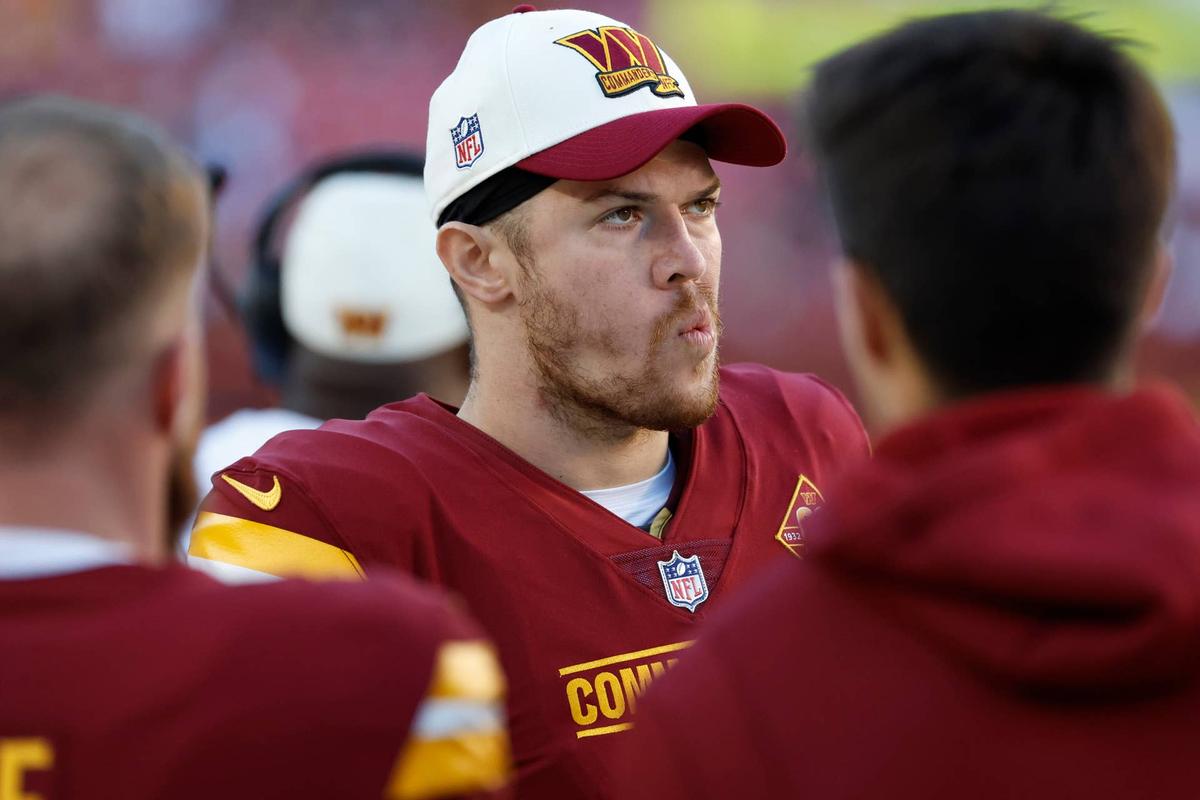  Former Washington Commanders quarterback Taylor Heinicke stands on the sidelines against the Cleveland Browns Former Washington Commanders quarterback Taylor Heinicke stands on the sidelines against the Cleveland Browns