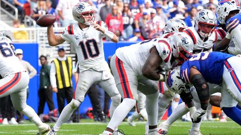 Drake Maye (3 TDs), Patriots stun Bills at home with late score 