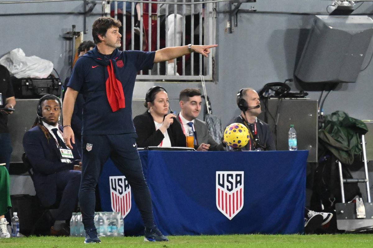  United States head coach Mauricio Pochettino gives directions during the second half of an international friendly against Uruguay. Photo by Howard Smith/ISI Photos/USSF/Getty Images