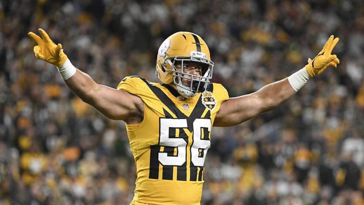  Oct 26, 2025; Pittsburgh, Pennsylvania, USA; Pittsburgh Steelers linebacker Alex Highsmith (56) celebrates a stop on third down against the Green Bay Packers during the second quarter at Acrisure Stadium. Mandatory Credit: Barry Reeger-Imagn Images | Barry Reeger-Imagn Images 