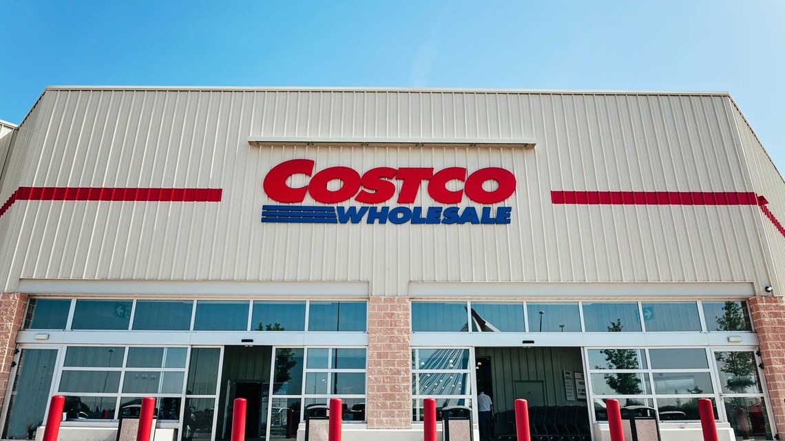 Costco's 24-Piece Cat Advent Calendar Turns the Holiday Countdown Into 24 Days of Pure Playtime 