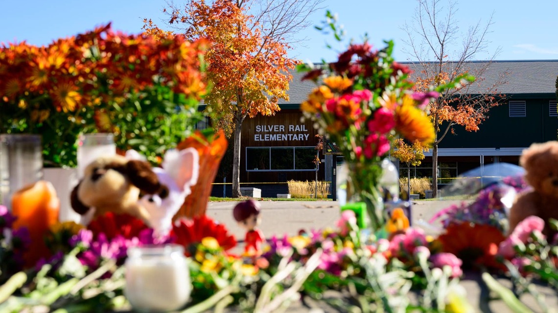 Oregon Police Chief Says Teacher's Split-Second Decision Helped Save Lives in School Shooting 