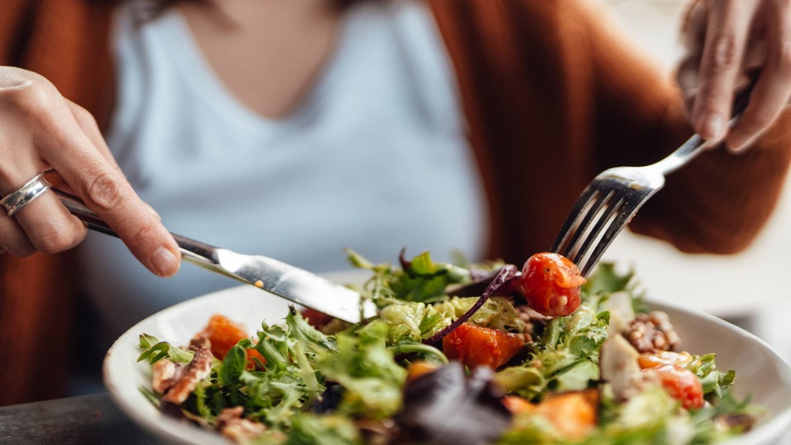 Bankrupt drive-thru chain Salad and Go makes comeback 