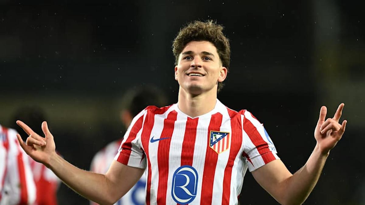  Julián Alvarez is a target for Arsenal. | Isosport/MB Media/Getty Images 