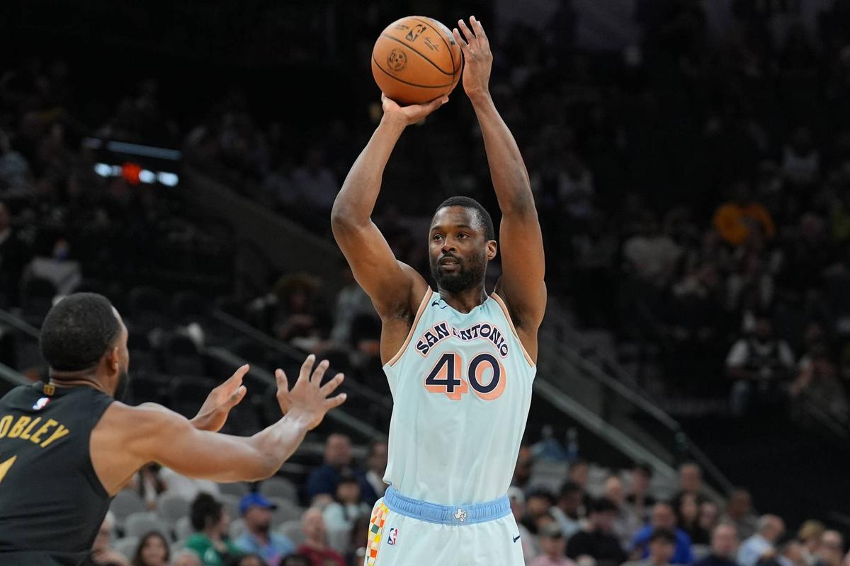  Harrison Barnes' stable reputation masks declining upside as younger Spurs teammates demand larger offensive responsibilities. © Daniel Dunn-Imagn Images