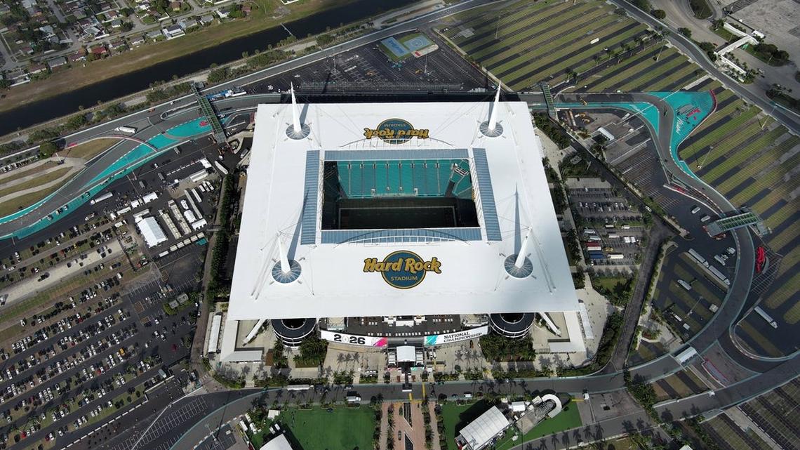 NFL: Miami no longer meets Super Bowl site requirements 