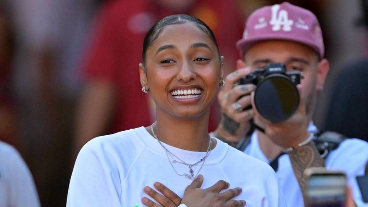  Oct 11, 2025; Los Angeles, California, USA; USC Trojans basketball player JuJu Watkins was on hand as she was named the tunnel captain the the game against the Michigan Wolverines at United Airlines Field at the Los Angeles Memorial Coliseum. Mandatory Credit: Jayne Kamin-Oncea-Imagn Images | Jayne Kamin-Oncea-Imagn Images 