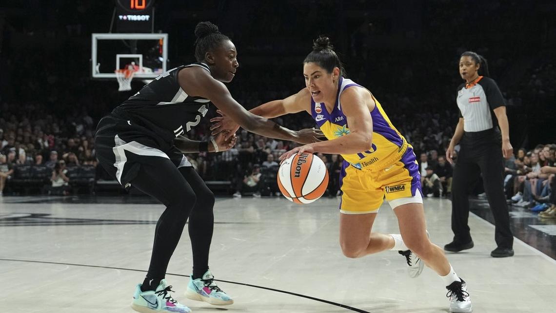 Sparks G Kelsey Plum, WNBA's top scorer, sprains ankle in practice 