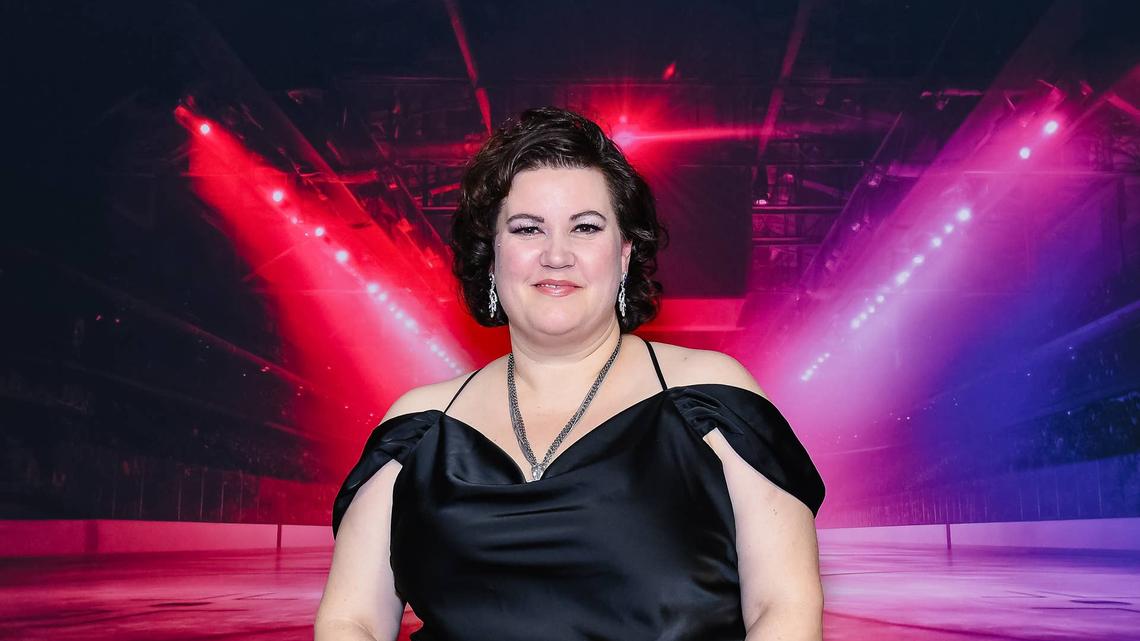 'Heated Rivalry' Author Tells Podcaster Nicole Byer How She Got Her Start in Steamy Hockey Romance-And It's Pretty Saucy 