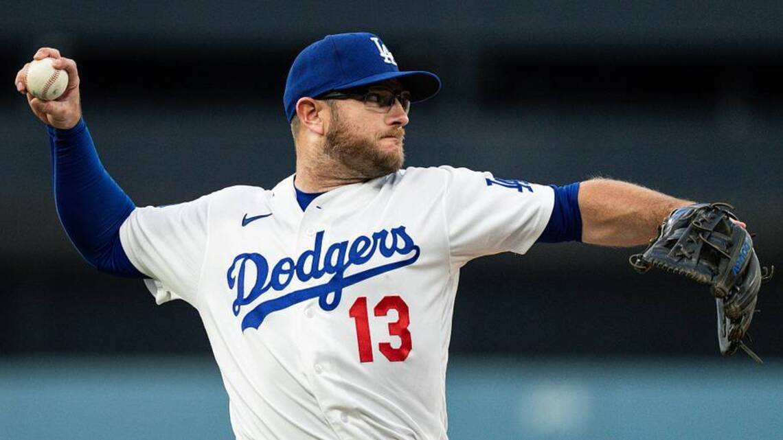 Dodgers Lineup vs Diamondbacks: Max Muncy Out, Kyle Hurt Starting Pitcher
