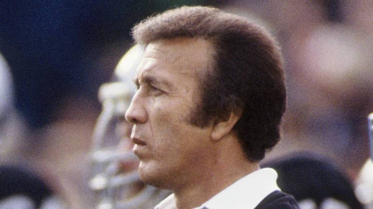  Jan 22, 1984; Tampa, FL, USA; FILE PHOTO; Los Angeles Raiders head coach Tom Flores on the sideline against the Washington Redskins during Super Bowl XVIII at Tampa Stadium. The Raiders defeated the Redskins 38-9. Mandatory Credit: Manny Rubio-Imagn Images | Manny Rubio-Imagn Images 