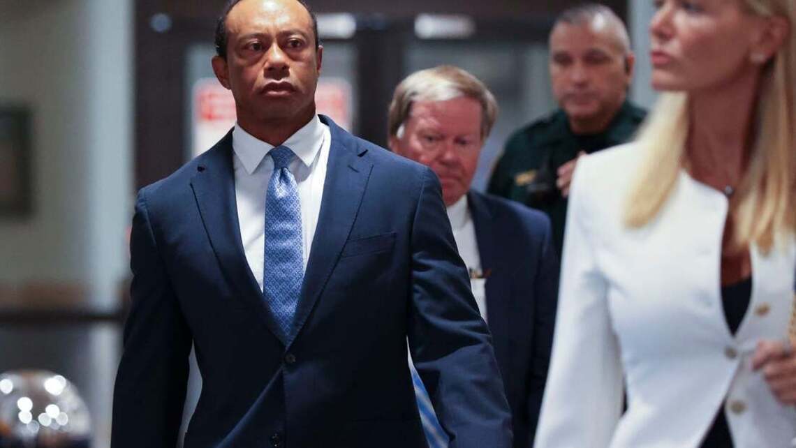 Tiger Woods forfeits driver's license for five years in DUI plea deal 