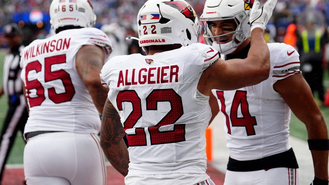 Cardinals Snap Counts Show Tyler Allgeier Out-Snapped Jeremiyah Love in Loss to Giants 