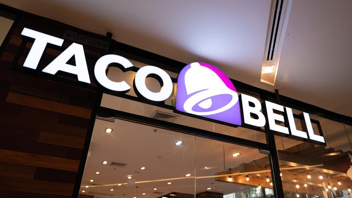 I Tried Taco Bell's New Chocolate Fudge and Caramel Empanadas-Here's the One Thing They're Missing 