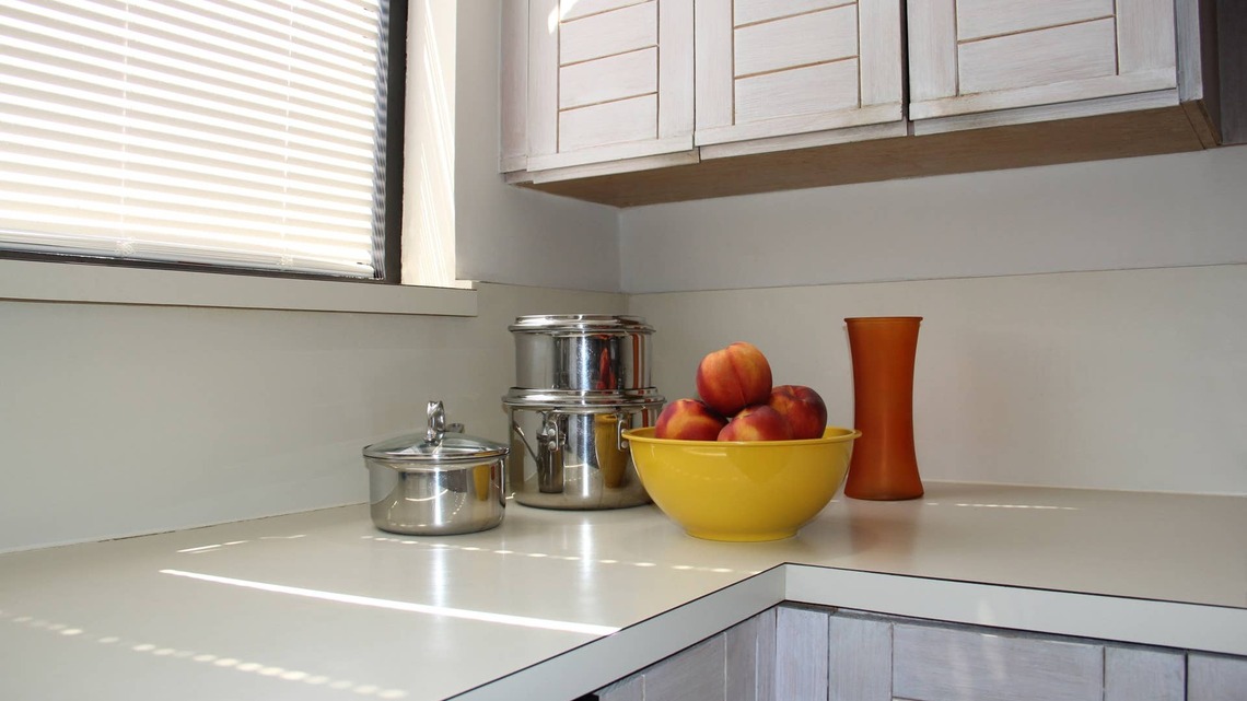 Formica Countertops Instantly Date a Kitchen-Designers Reveal What Looks Better Instead 