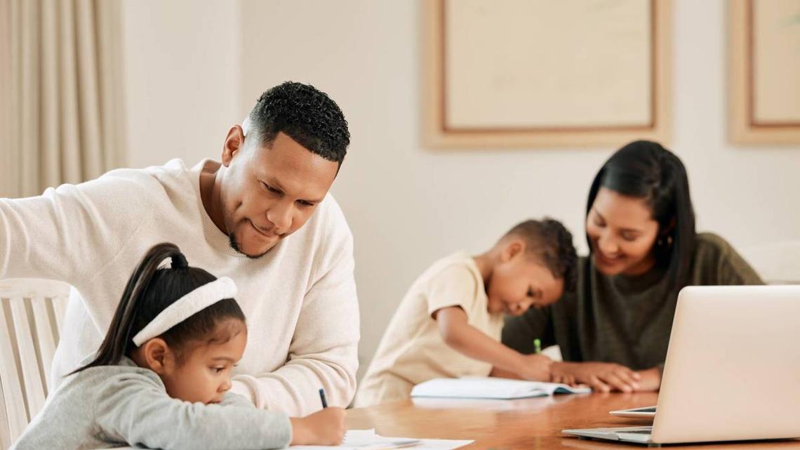 America's wealthiest households hit $30 million as middle class lags 