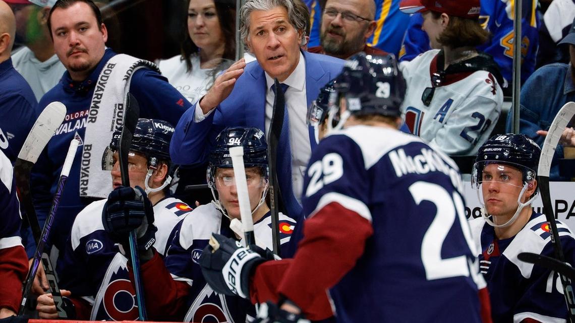 Goalie decision looms large for Avalanche in Game 4 