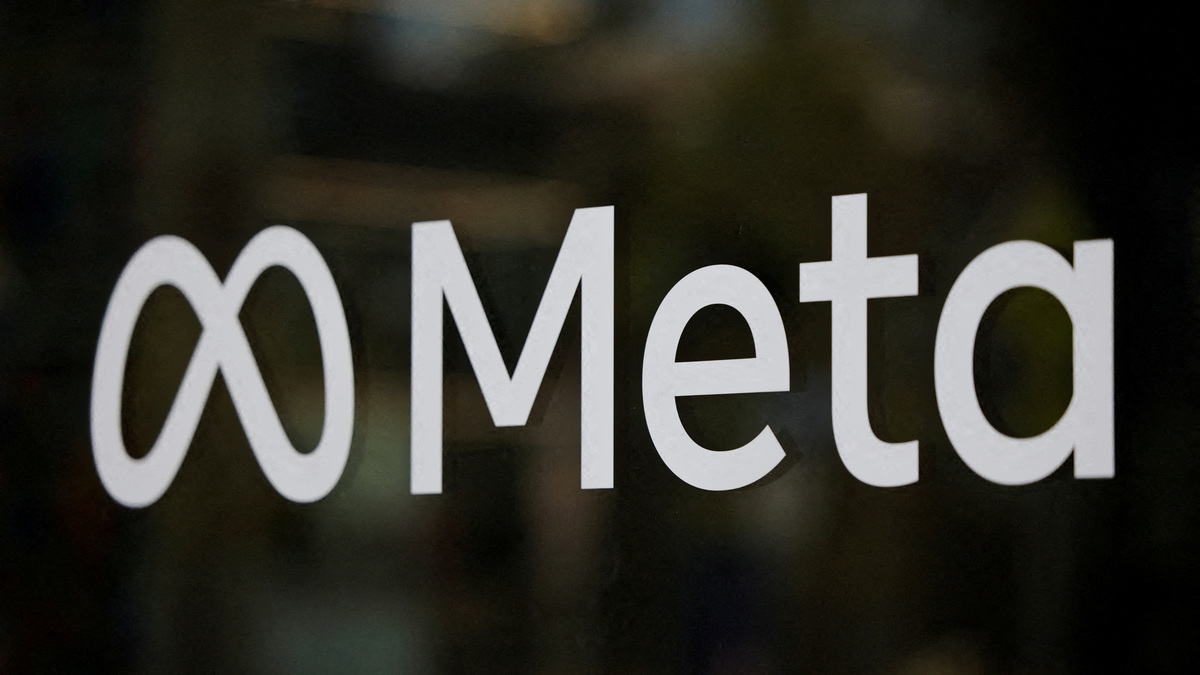 FILE PHOTO: The logo of Meta at the Meta Lab in Los Angeles, California, U.S., May 20, 2026. REUTERS/Daniel Cole/File Photo