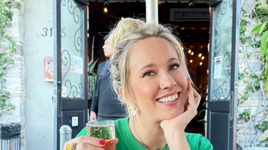 Anna Camp Feels 'Free' After Coming Out, Shares Insight Into Jade Romance 
