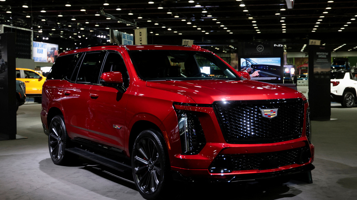 NHTSA opens probe into nearly 1 million GM pickups, SUVs over engine failure concerns 