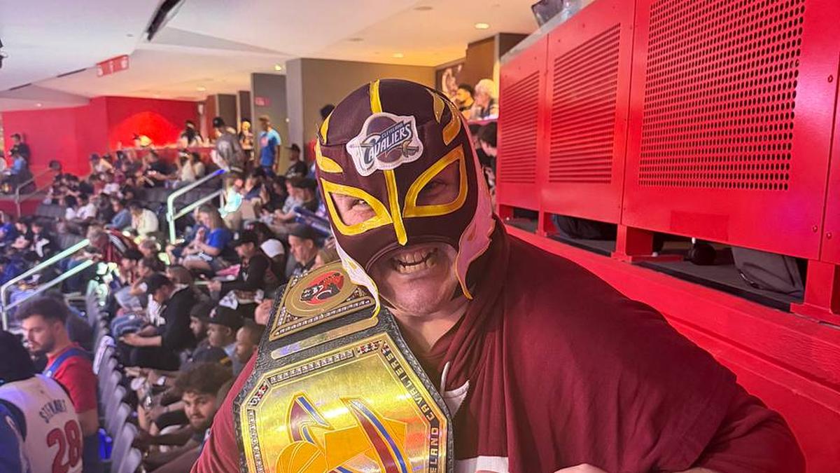  Señor Cleveland led chants for the Cavaliers faithful in Little Caesars Arena | Blake Silverman/Sports Illustrated 