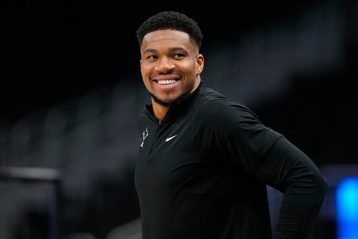  Milwaukee Bucks forward Giannis Antetokounmpo against the Brooklyn Nets at Fiserv Forum. Jeff Hanisch-Imagn Images