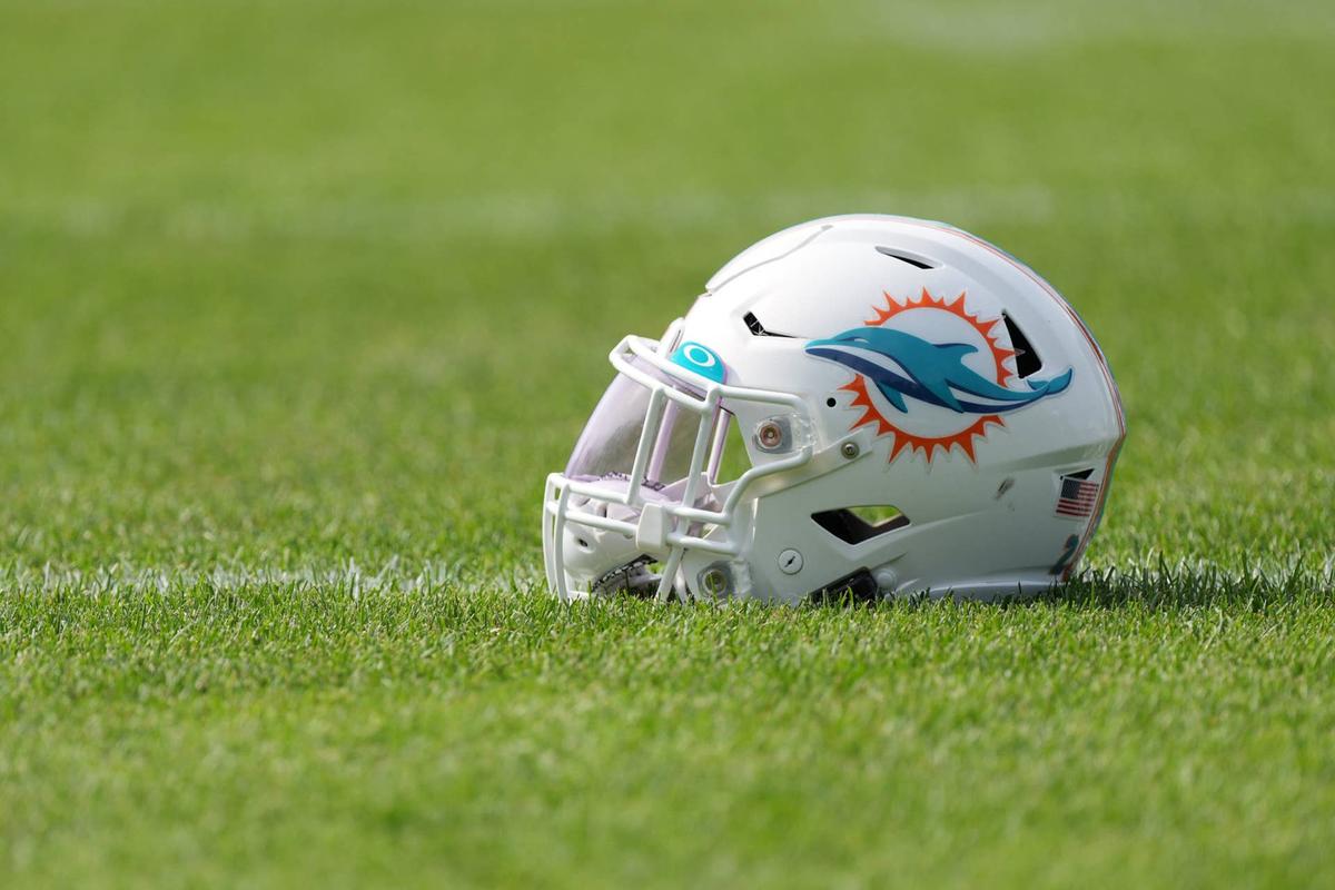  Detailed view of Dolphins helmet. (Photo by Robin Alam/Icon Sportswire via Getty Images) 