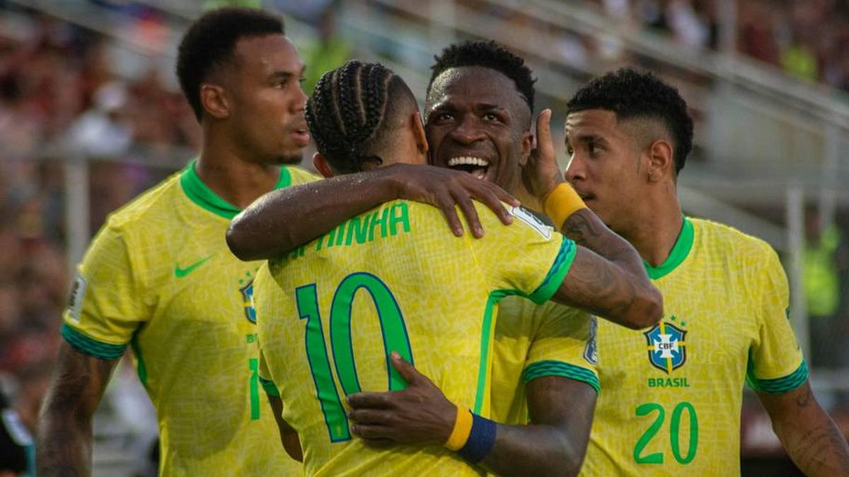  Brazil's top stars are rivals at club level. | Jonathan Lanza/NurPhoto/Getty Images 