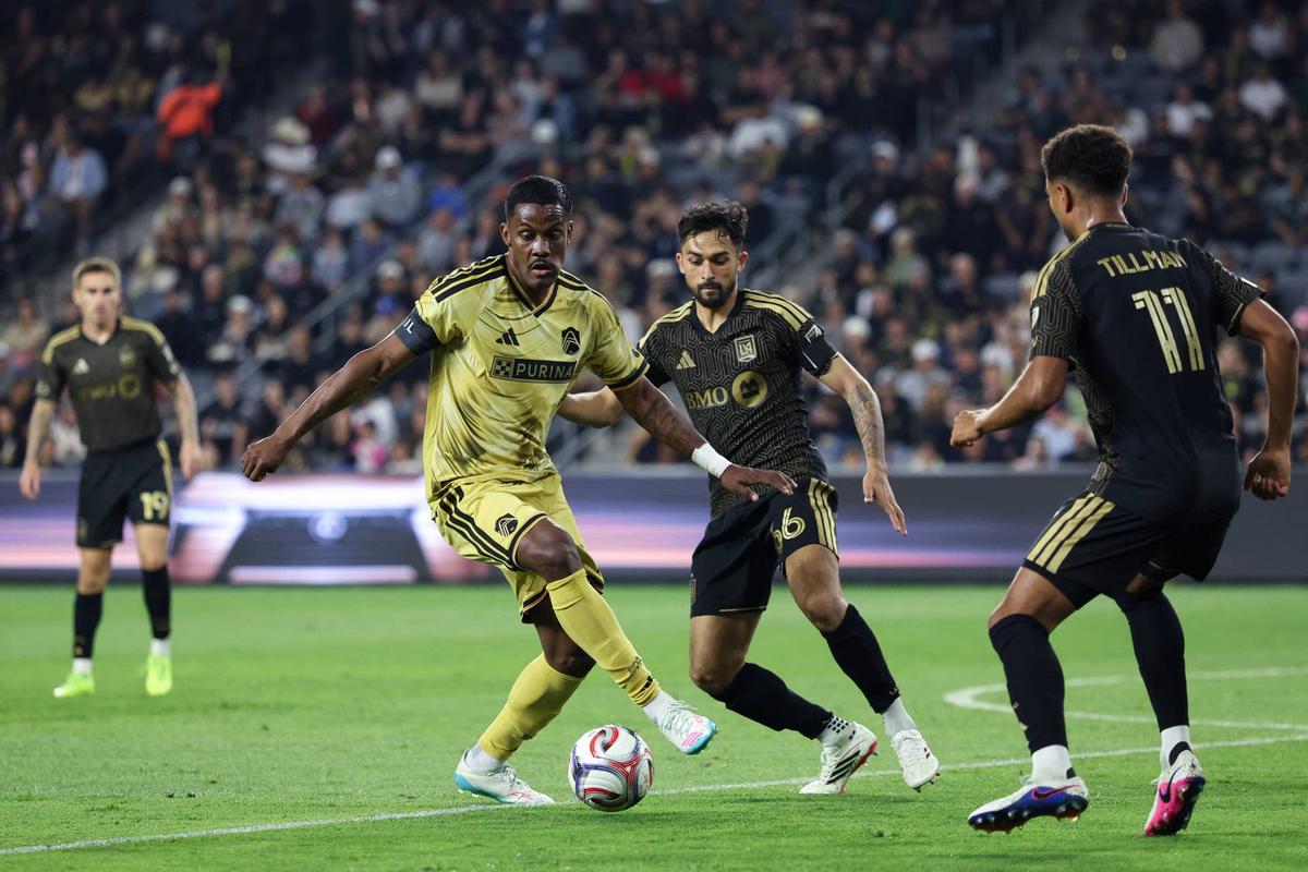  Sergio Córdova is challenged by Mathieu Choinière during the MLS match between Los Angeles Football Club and St. Louis CITY SC at BMO Stadium on March 14, 2026 in Los Angeles, California. (Photo by St. Louis CITY SC/MLS via Getty Images)