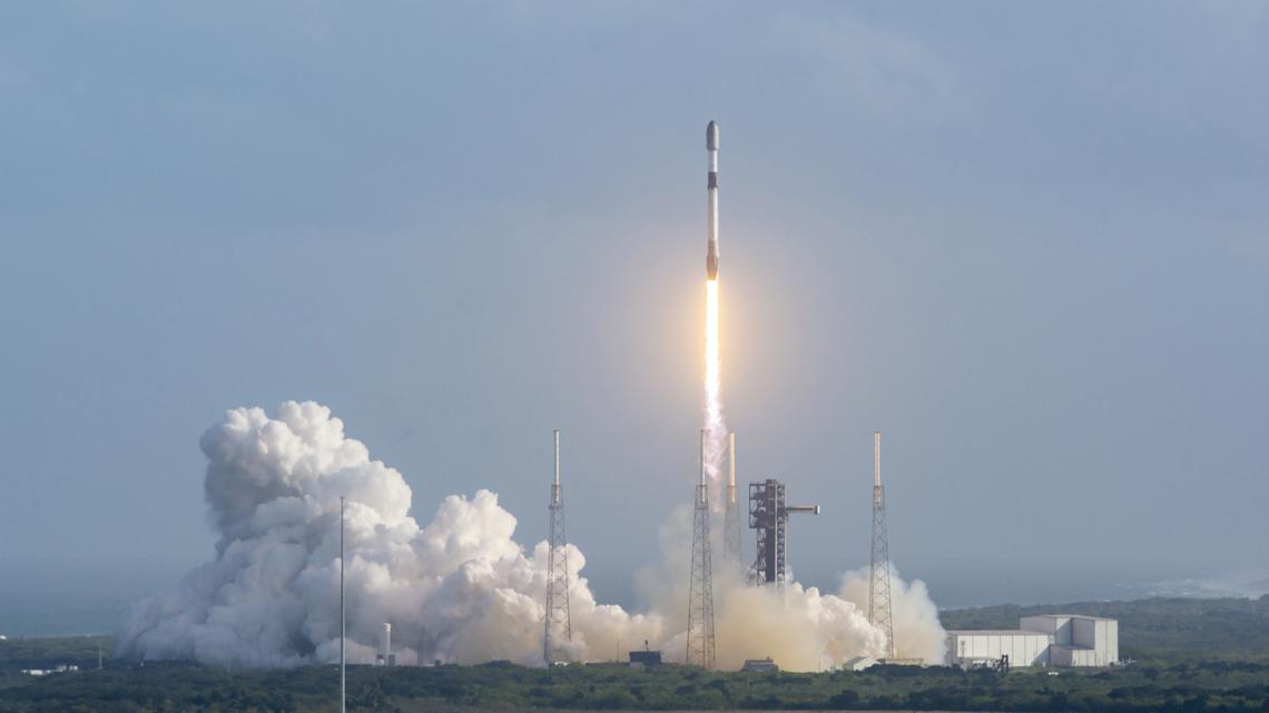 House satellites licensing bill leaves out Senate compromise 