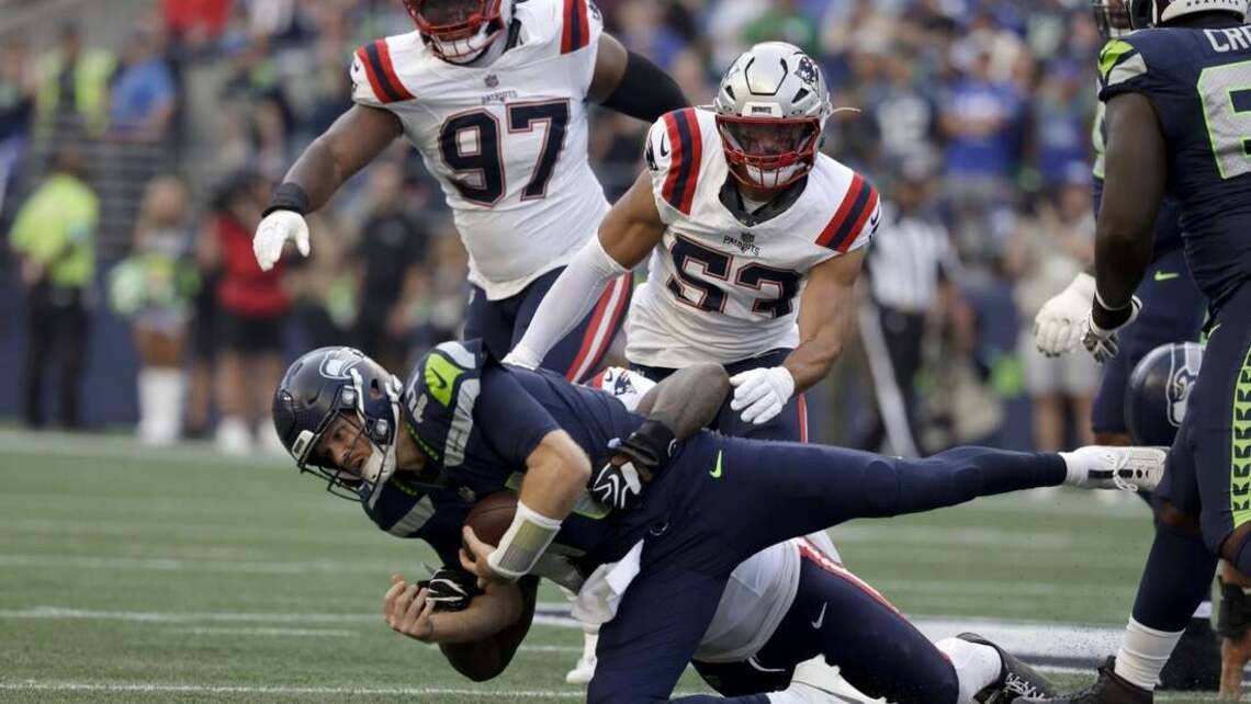 Seahawks GM: Sam Darnold avoided fractured hip, timeline TBD