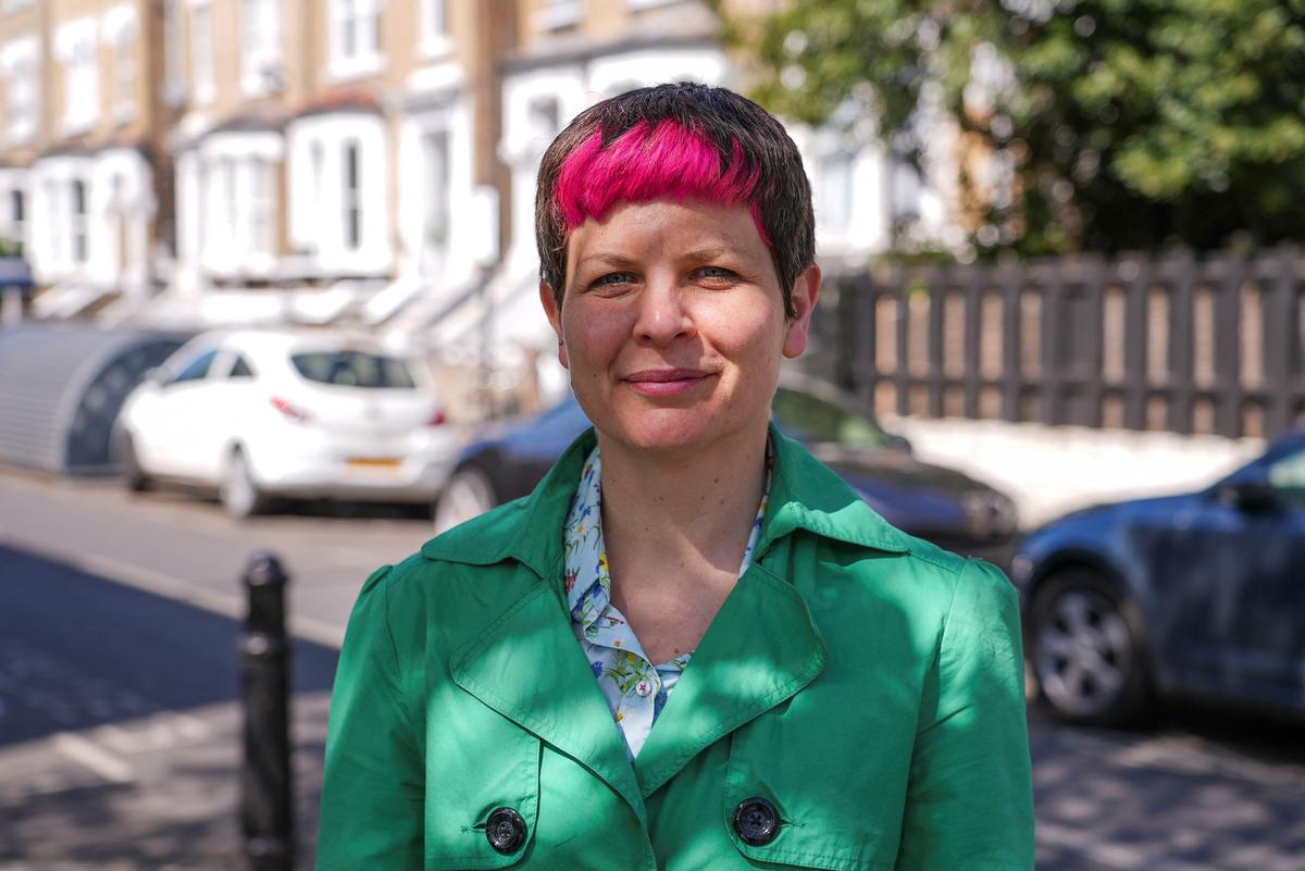 Green Party candidate for London mayor Zoe Garbett poses for photos in London, Britain April 22, 2026. REUTERS/Marissa Davison