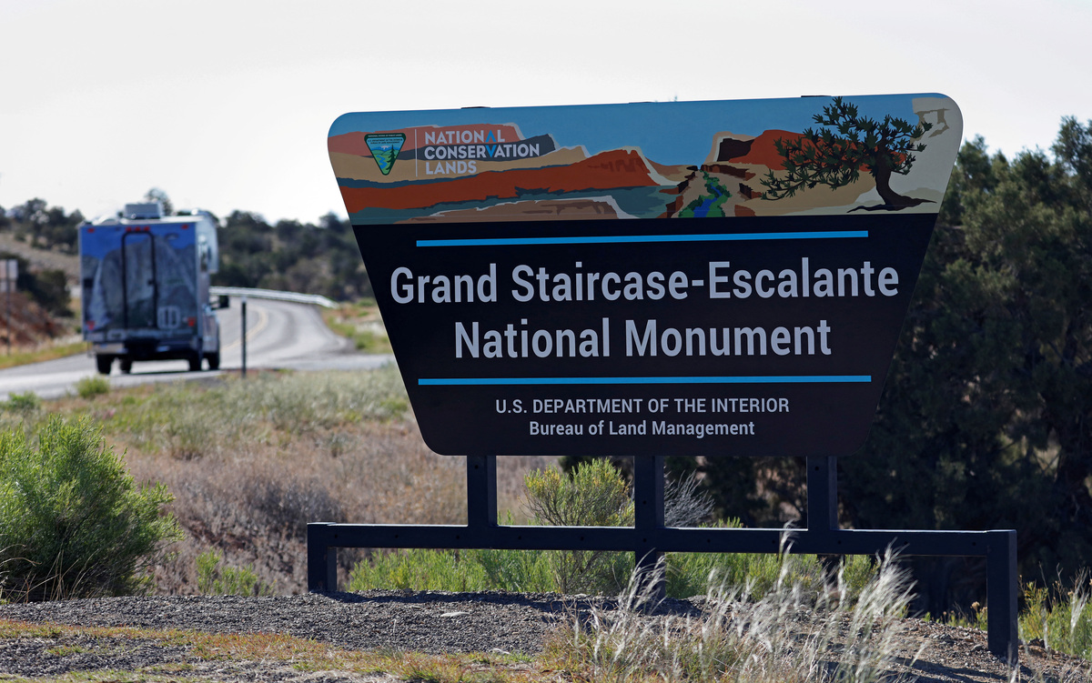 FILE PHOTO: The entrance to Grand Staircase-Escalante National Monument is seen outside of Escalante, Utah, U.S. May 17, 2017. Picture taken May 17, 2017.   REUTERS/Bob Strong/File Photo