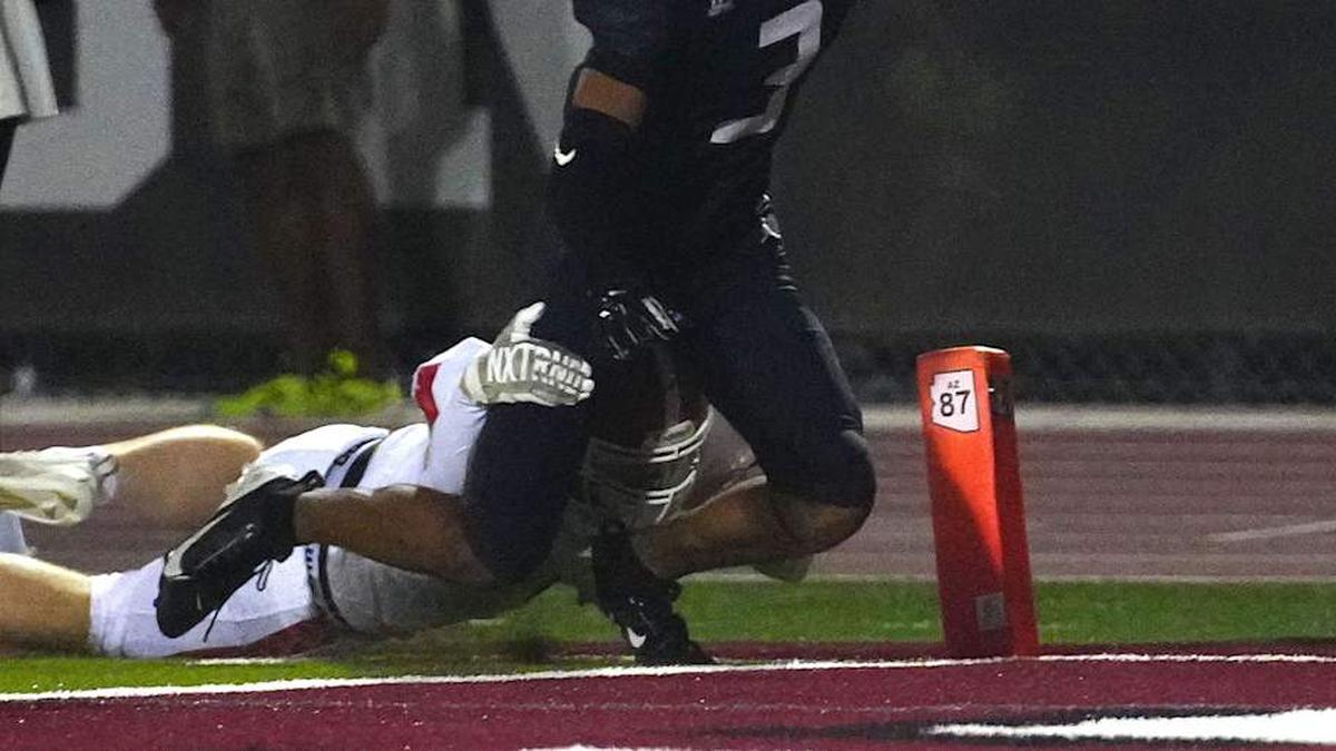  Hamilton wide receiver Roye Oliver III (3) scores his 11th touchdown of the season against Brophy during a game at Hamilton High School in Chandler, on Sept. 19, 2025. | Patrick Breen/The Republic / USA TODAY NETWORK via Imagn Images 