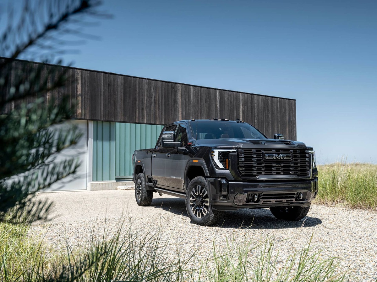  2024 GMC Sierra 2500 HD Denali Ultimate GMC