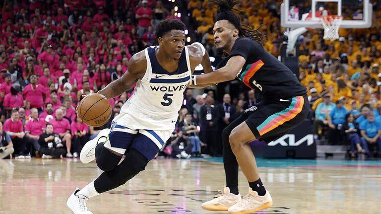 In return of Anthony Edwards, Timberwolves stun Spurs in Game 1 