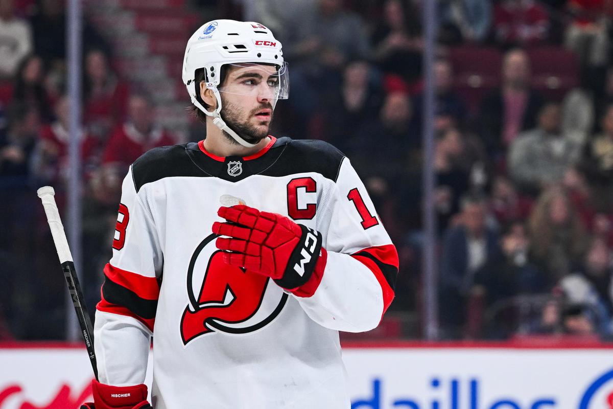  NHL Rumors: Kings Linked To Devils Captain Nico Hischier 