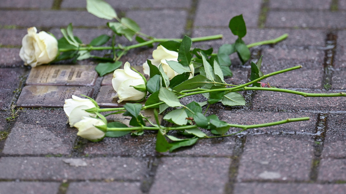 East German town bans future Holocaust memorial plaques 