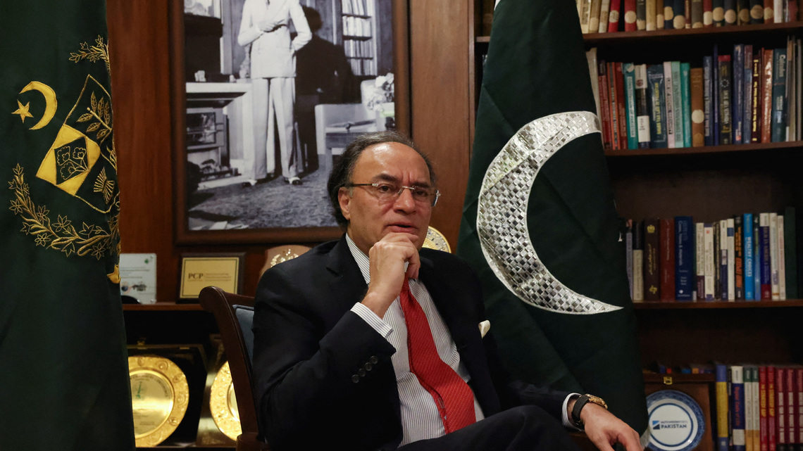 Pakistan eyes bigger China swap line, expects US financing decision soon