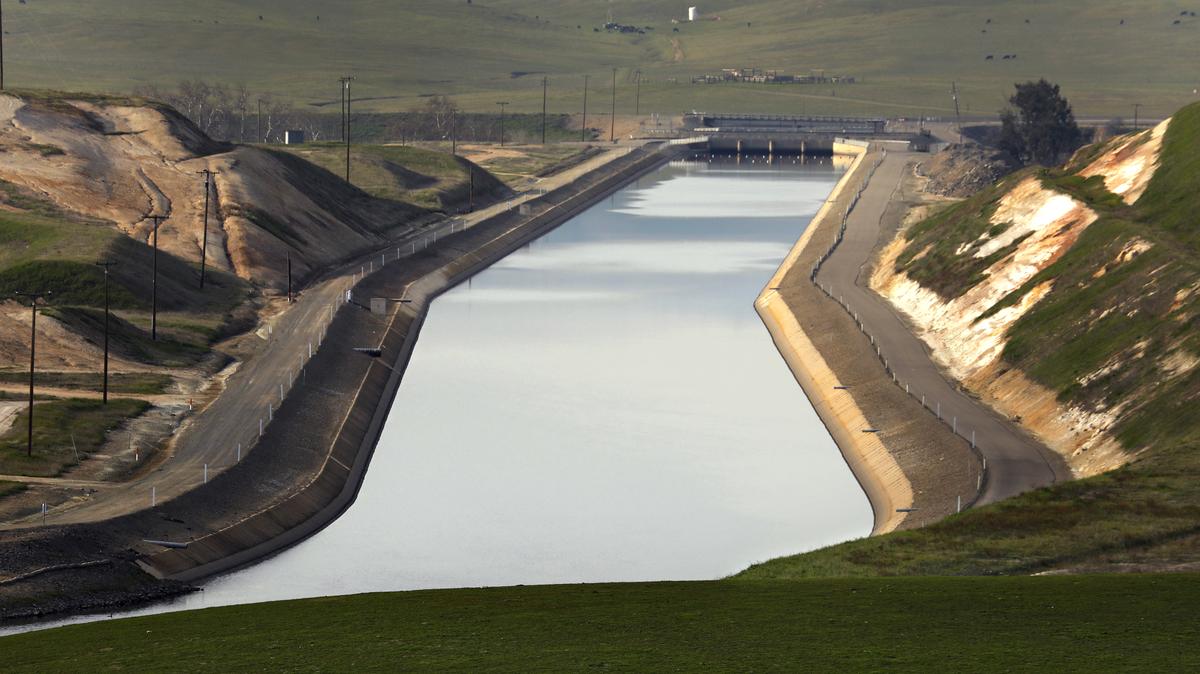 The Delta-Mendota Canal runs south along the western edge of the San Joaquin Valley, parallel to the California Aqueduct for most of its journey.