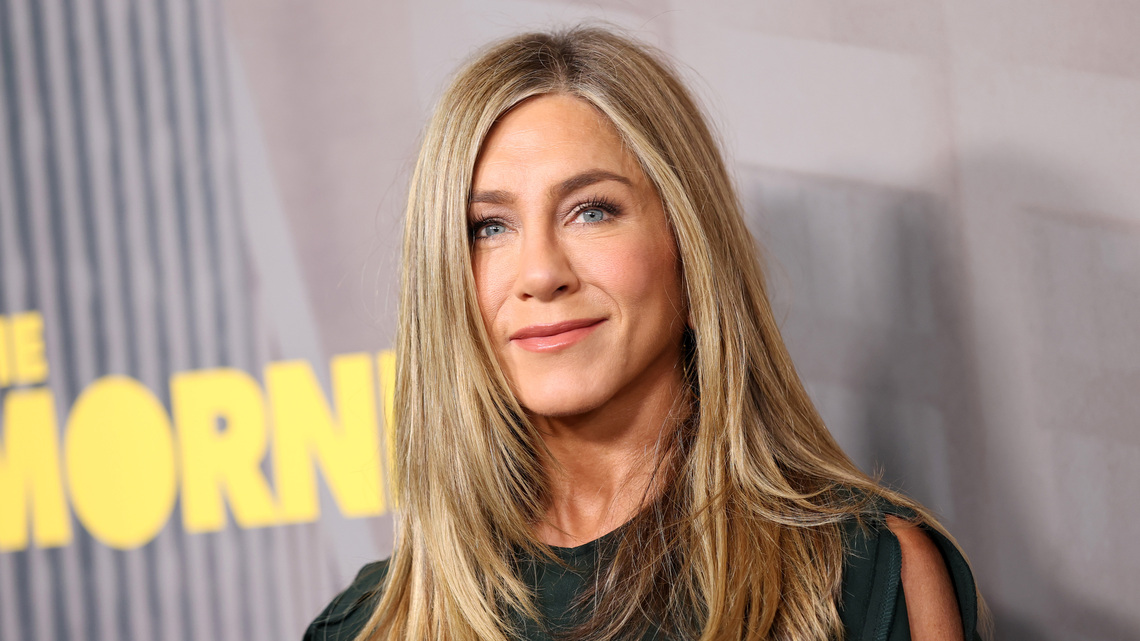 Jennifer Aniston's Trick to Never Aging Is a 'Weightless' Firming Cream 
