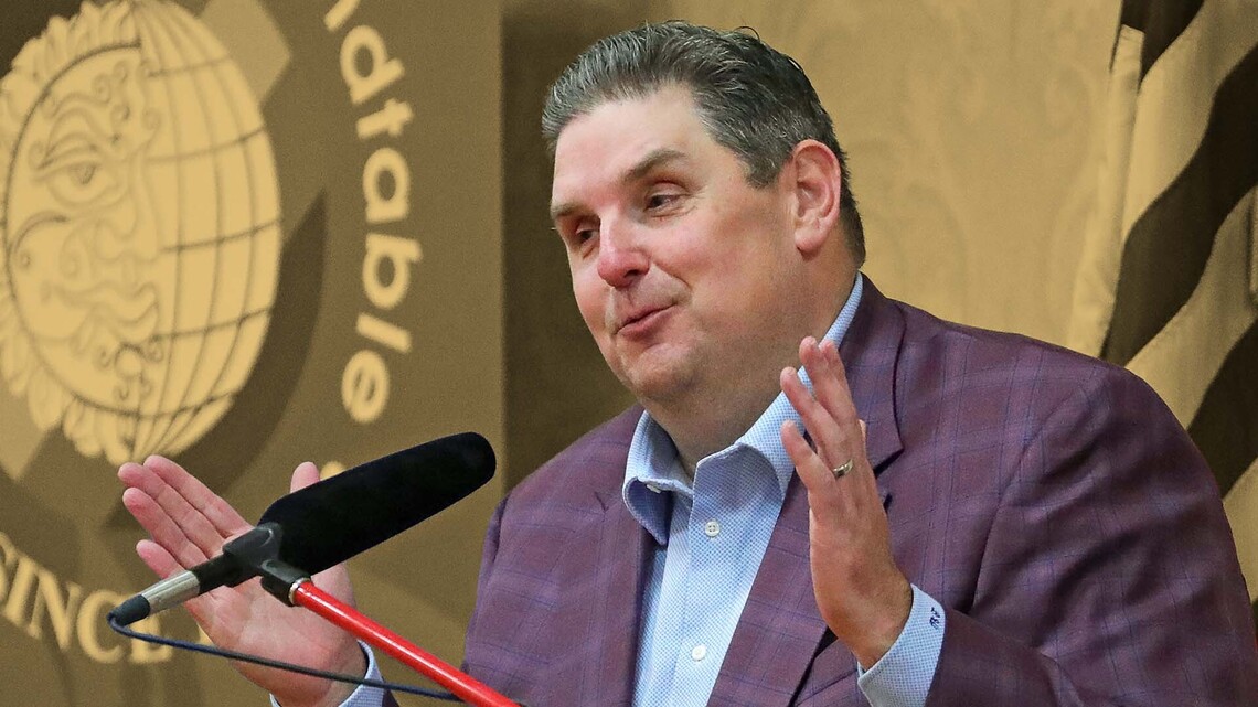 Mark Walter's associate told Brian Windhorst to stop linking Lakers purchase to Abu Dhabi: "One giant financial quagmire" 