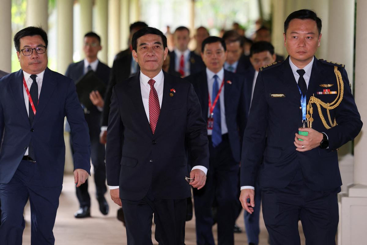 Vietnam's Minister of National Defence Phan Van Giang leaves after a meeting with U.S. Defense Secretary Pete Hegseth on the sidelines of the IISS Shangri-la Dialogue security summit in Singapore May 29, 2026.  REUTERS/Edgar Su