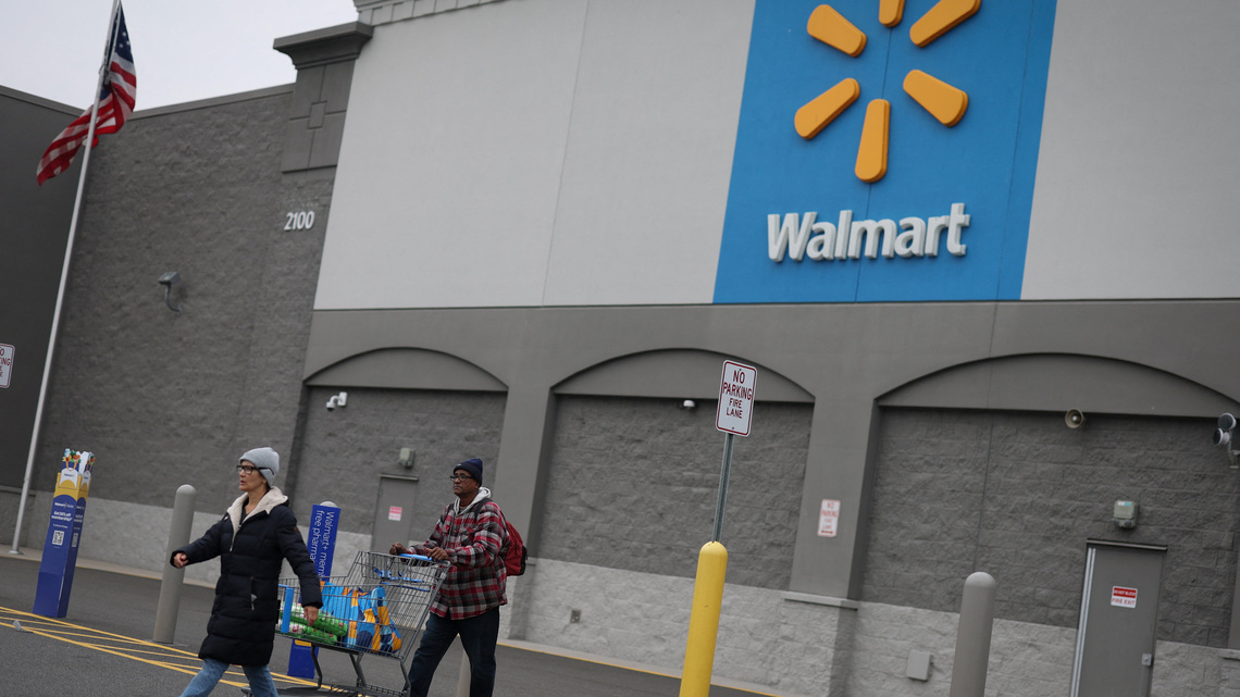 Trump says Walmart will lower prices on many products 