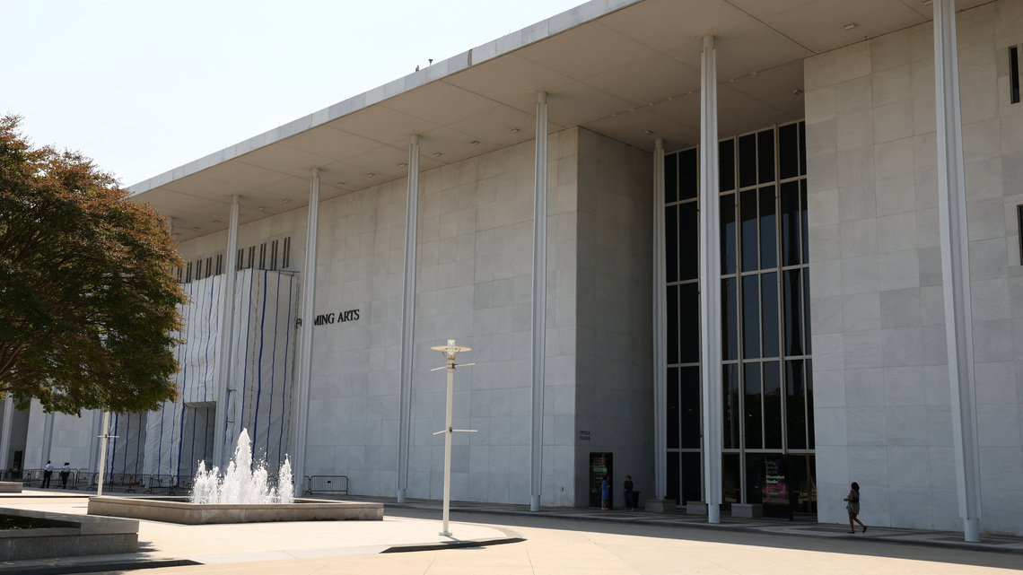 Kennedy Center board votes to inscribe Trump's name on building