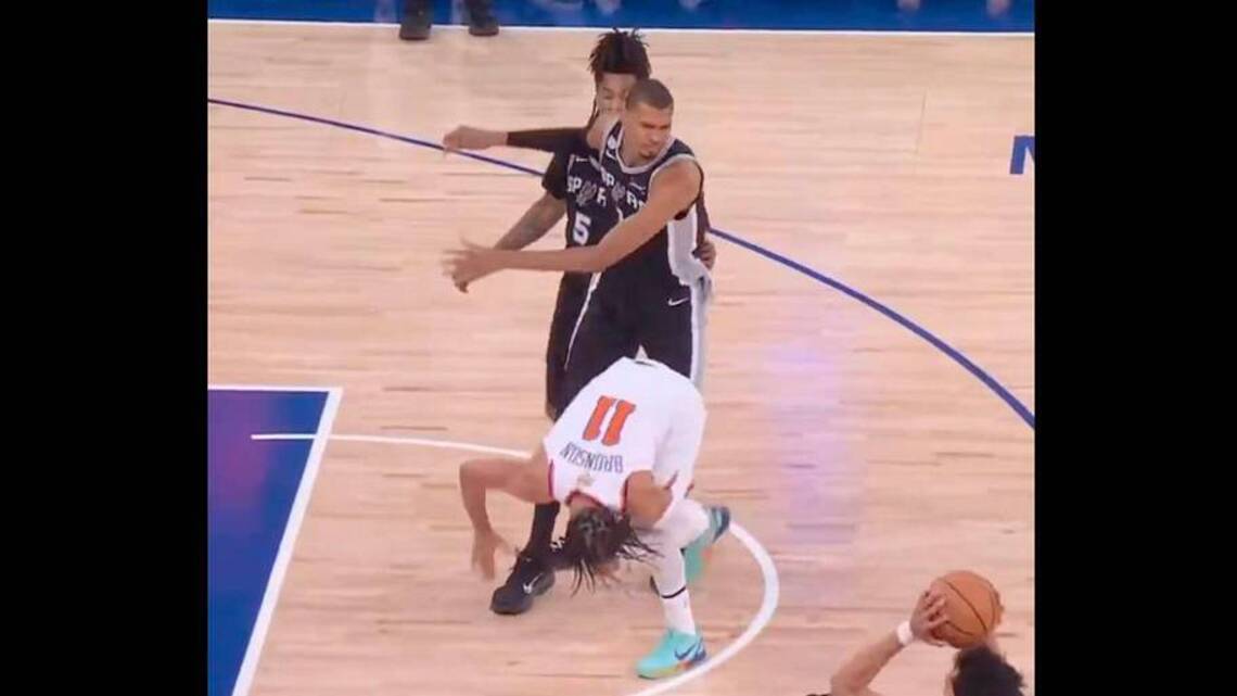 The Three Worst Decisions From Refs in Knicks-Spurs Game 3 That Prove Mike Brown Was Kind of Right