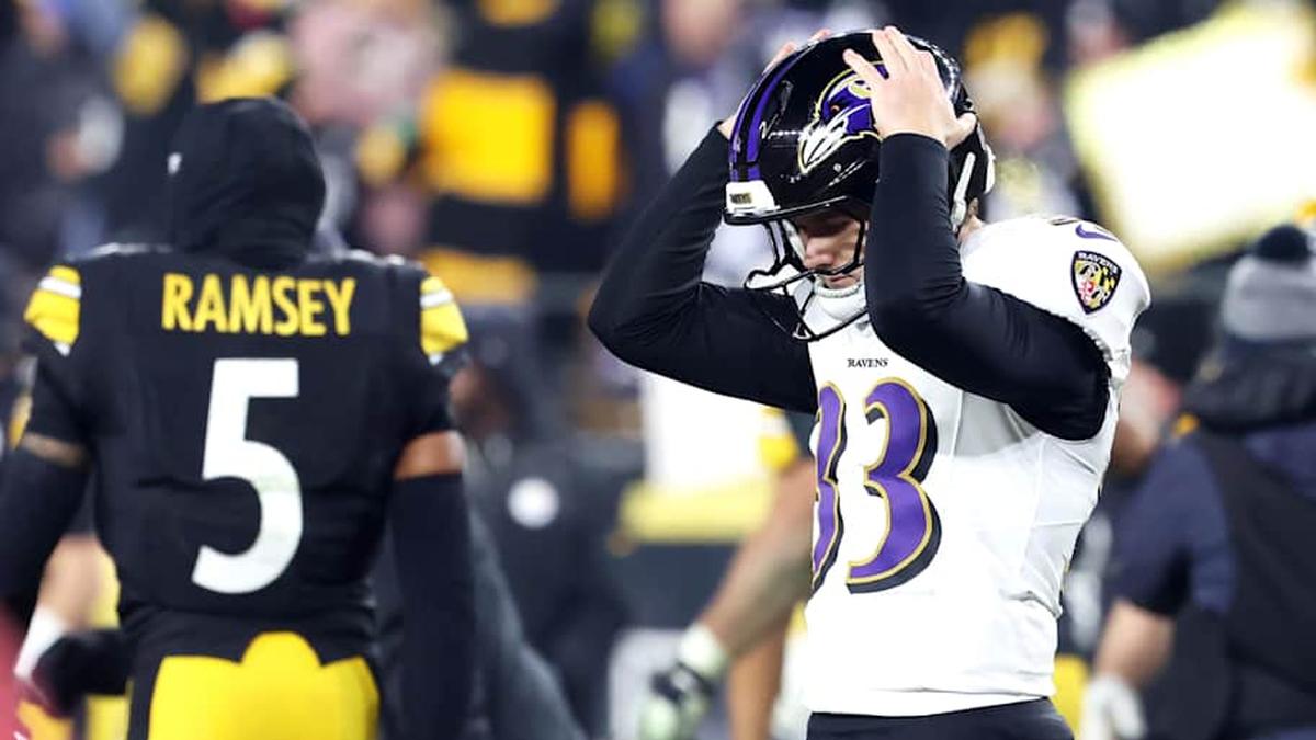  Jan 4, 2026; Pittsburgh, Pennsylvania, USA; Baltimore Ravens place kicker Tyler Loop (33) reacts after missing the game winning field goal against the Pittsburgh Steelers during the second half at Acrisure Stadium. Mandatory Credit: Charles LeClaire-Imagn Images | Charles LeClaire-Imagn Images 
