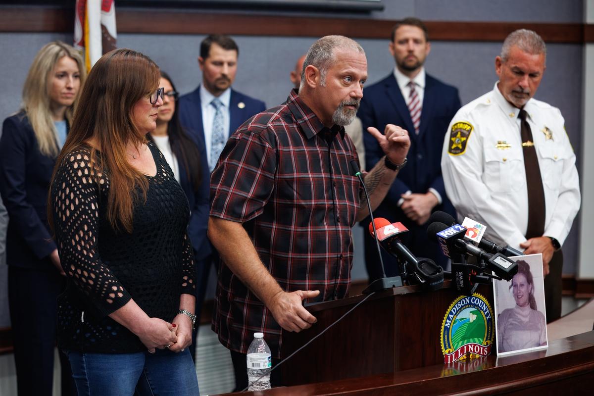  Wes Sperino, Randy Gail Sperino’s son, speaks to reporters during a news conference Tuesday to announce first-degree murder charges in his mother’s 1993 slaying. 