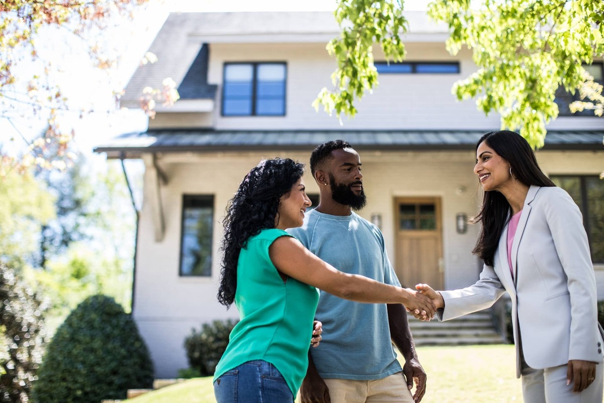  Realtor.com predicts that the average 30-year mortgage rate in 2026 will be 6.3%. 